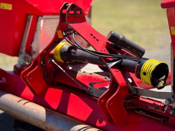 トライマックス ステルス スラッシャー 干し草/飼料装備