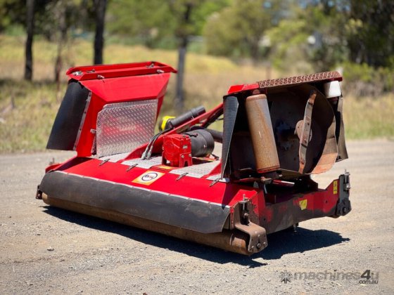 トライマックス ステルス スラッシャー 干し草/飼料装備