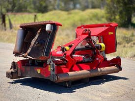 トライマックス ステルス スラッシャー 干し草/飼料装備