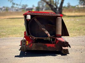 トライマックス ステルス スラッシャー 干し草/飼料装備