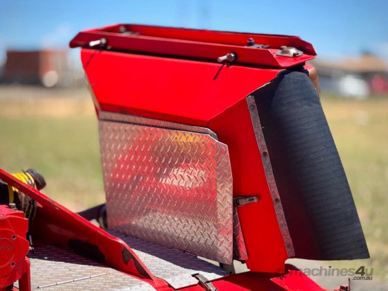 トライマックス ステルス スラッシャー 干し草/飼料装備