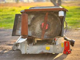 Howard Stealth Slasher 干草/贮藏设备