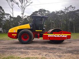 戴纳派克 CA600 震动辊筒压路机/压实机