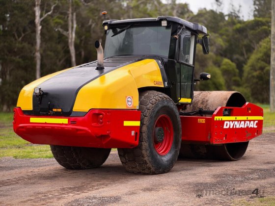 戴纳派克 CA600 震动辊筒压路机/压实机