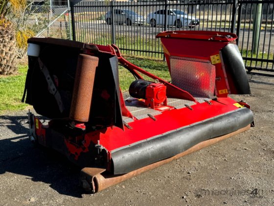 トライマックス ステルス スラッシャー 干し草/飼料装備