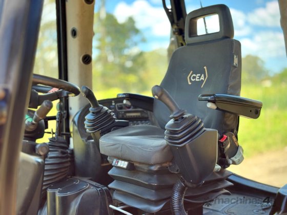 JCB 5CX 反铲装载机