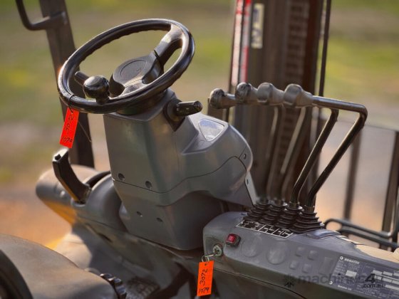 小松 FD45 全地形/越野叉车