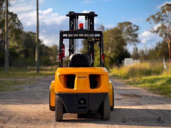 小松 FD45 全地形/越野叉车