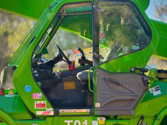 Merlo P101.10 伸缩臂叉车 伸缩臂叉车
