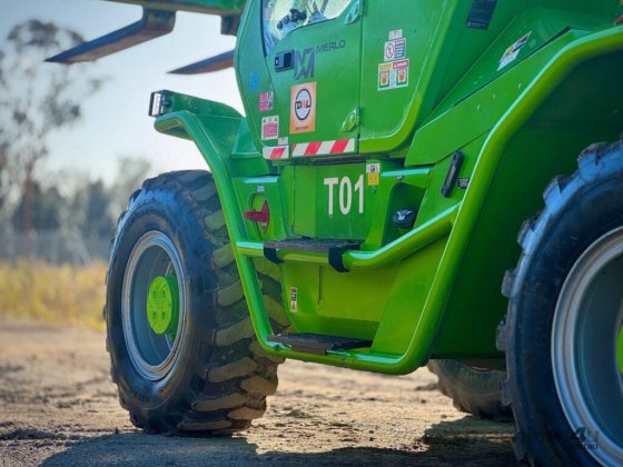 Merlo P101.10 伸缩臂叉车 伸缩臂叉车