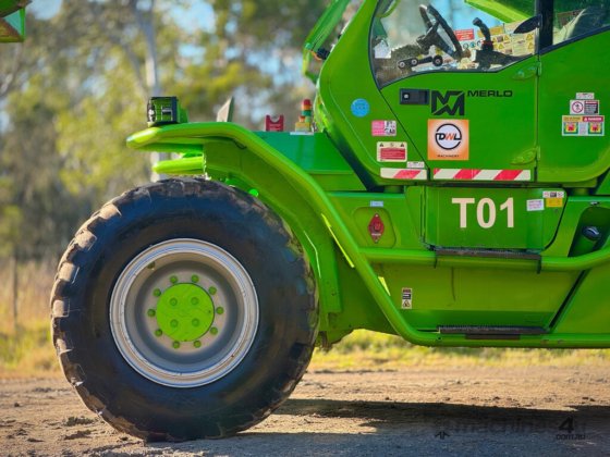 Merlo P101.10 伸缩臂叉车 伸缩臂叉车