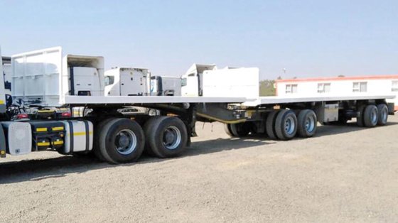 Flatbed Interlink Trailer Truck