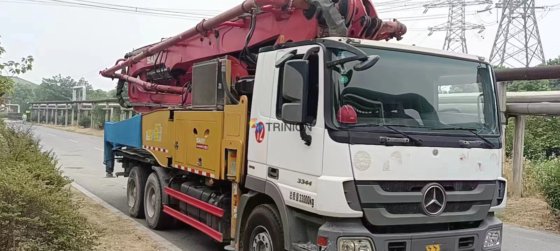 2019款三一49米混凝土泵车搭载奔驰