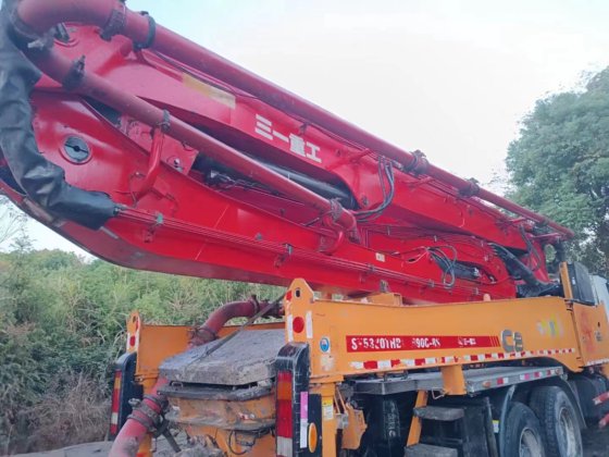 2013 年，三一重工 49 米泵车