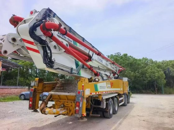 2021款徐工58米混凝土泵车