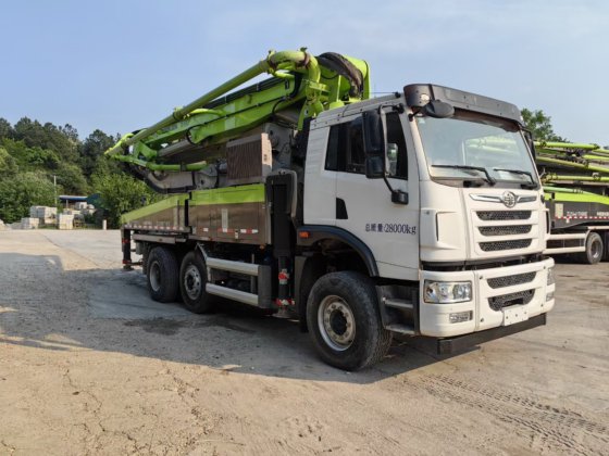 2021 ズームライオン40mポンプ車