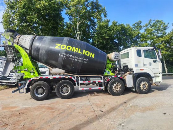 2022款中联12吨混凝土搅拌车