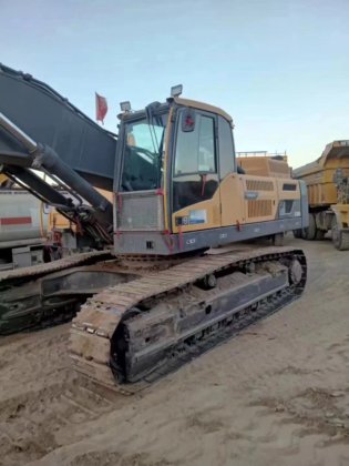 2016 VOLVO EC480DL Bagger