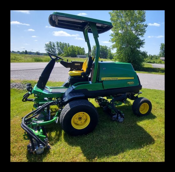 John Deere 7500A