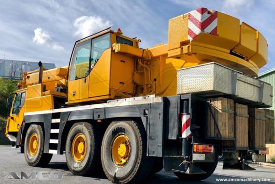 2003 Liebherr 1045/1