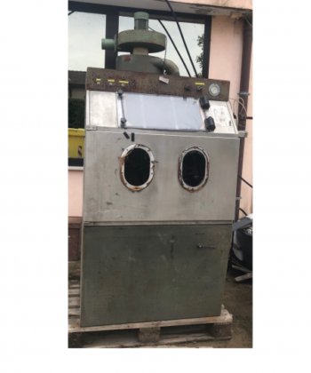 SANDBLASTING MACHINE WITH ROTARY TABLE