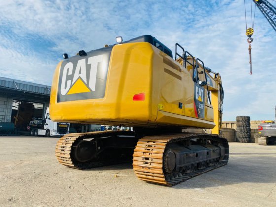 2017 Caterpillar 330 FLN