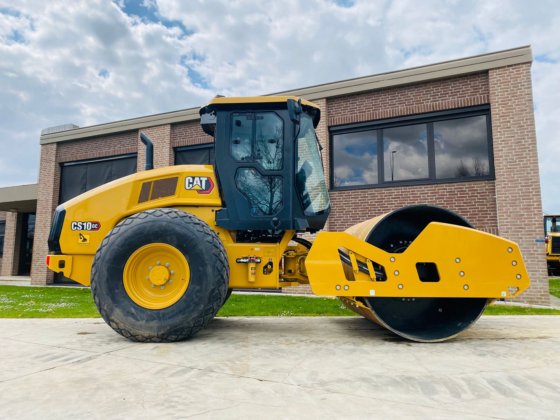 2022 Caterpillar CS10GC