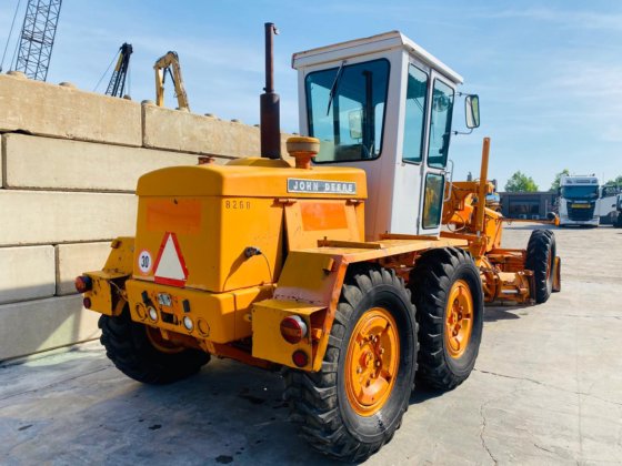 1979 John Deere 570 a