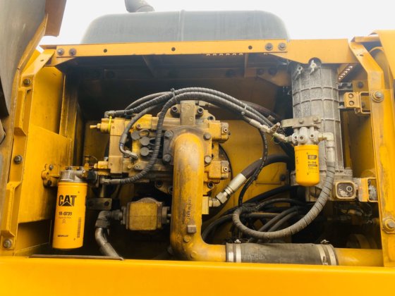 2001 Caterpillar 330bl mh