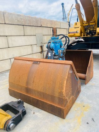 2001 Caterpillar 330bl mh