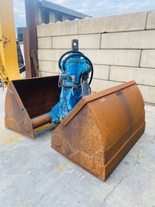 2001 Caterpillar 330bl mh