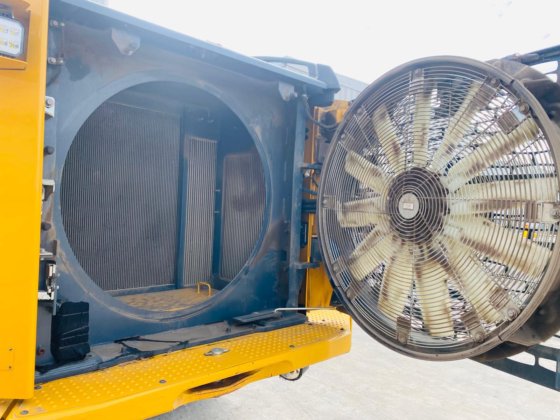 2023 John Deere 824p