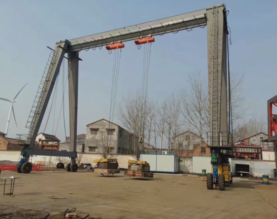 高品質ストラドルキャリア40トン/60トンゴムタイヤクレーン