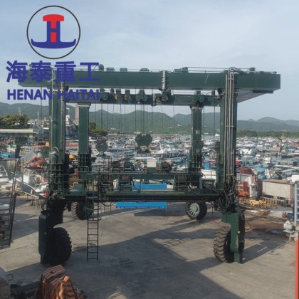 用于游艇升降的 300t 400t 500t 移动式船用起重机