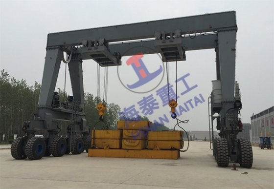 販売中の工場価格のゴム製タイヤを付けられた 40 トン 60 トンの油圧エンジン