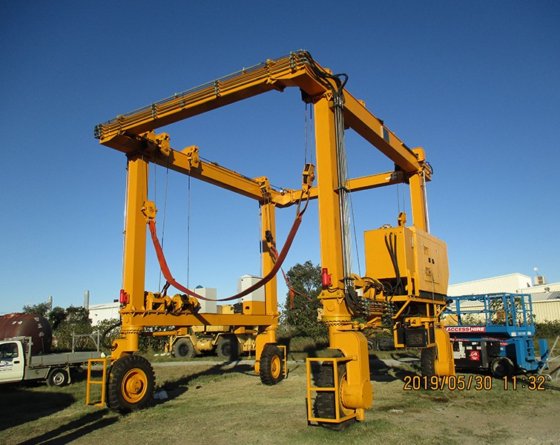 工場価格ストラドルキャリア40トン60トン建設用移動式ガントリークレーン