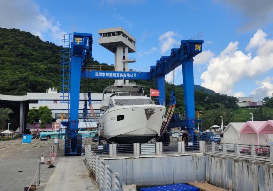 高品质船厂龙门吊移动式船用起重机出售