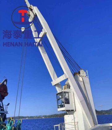 定制起重机械 2/3/4/20/25 吨伸缩式海上起重机，用于船舶甲板