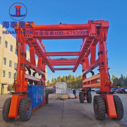 40 50 吨橡胶轮胎蓄电池组跨式运输车