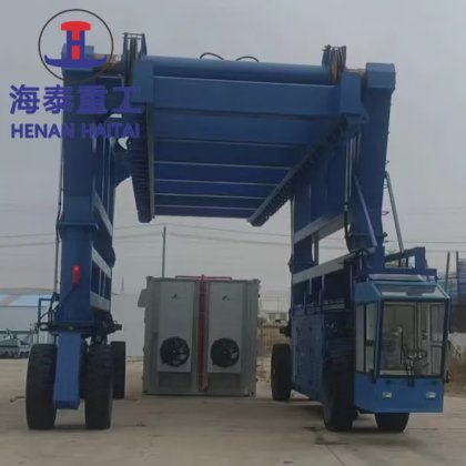 輸送容器のまたがりのキャリア クレーン 30 トン 40