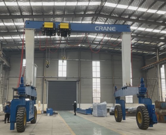 プロフェッショナルストラドルキャリア40トン/60トン油圧エンジンクレーン