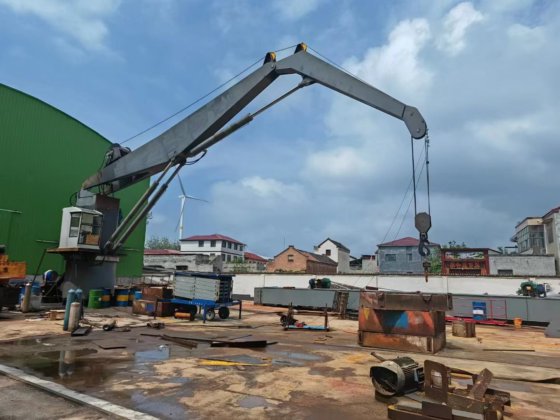 高性能の望遠鏡クレーン熱い販売のための 2/3/4/20/25 トンの電気海洋クレーン