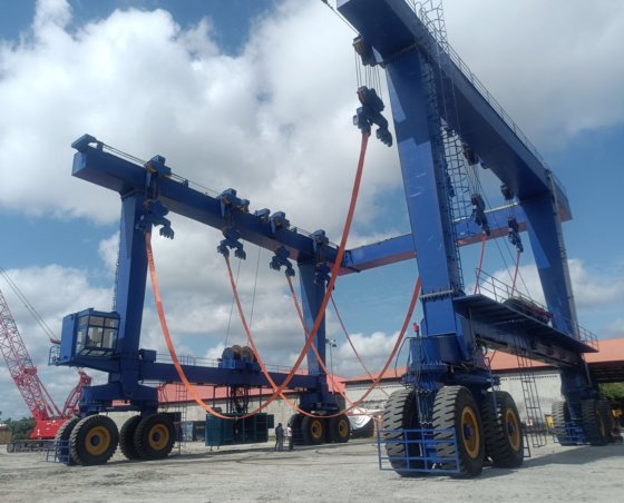 船用起重机 50 吨至 1200 吨游艇起重机出售