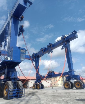 船用起重机 50 吨至 1200 吨游艇起重机出售