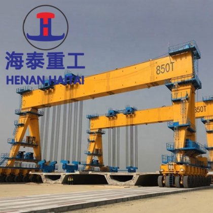 中国移动式橡胶轮胎门式起重机价格