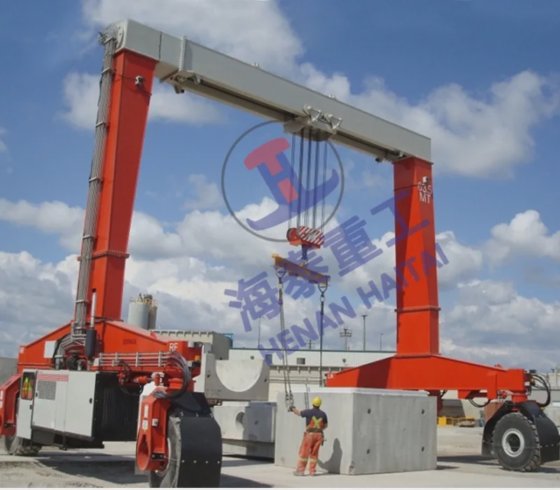 工厂定制起重设备 100 吨移动式龙门吊