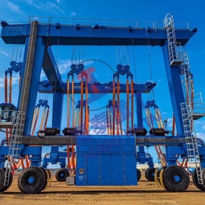 中国制造商出售 30 - 1200 吨船用移动式升降机