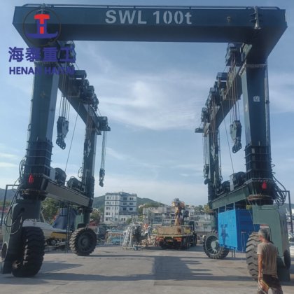 ルーバー タイヤ 350 トン可動式ボート ガントリー