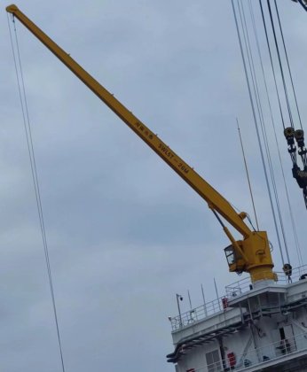 高效船用臂式液压 2/3/4 吨伸缩式近海起重机