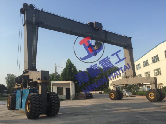 構造のための良質のゴム製タイヤを付けられた 40 トン 45 トンの移動式ガントリー